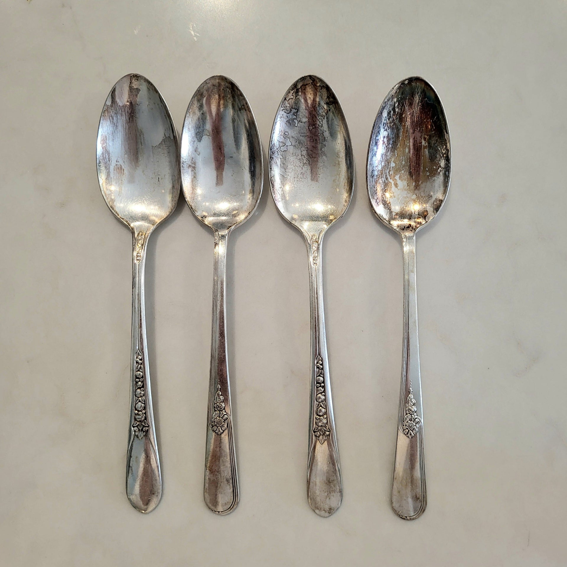 1903 American Silver Plated Set of 4 Large Spoons