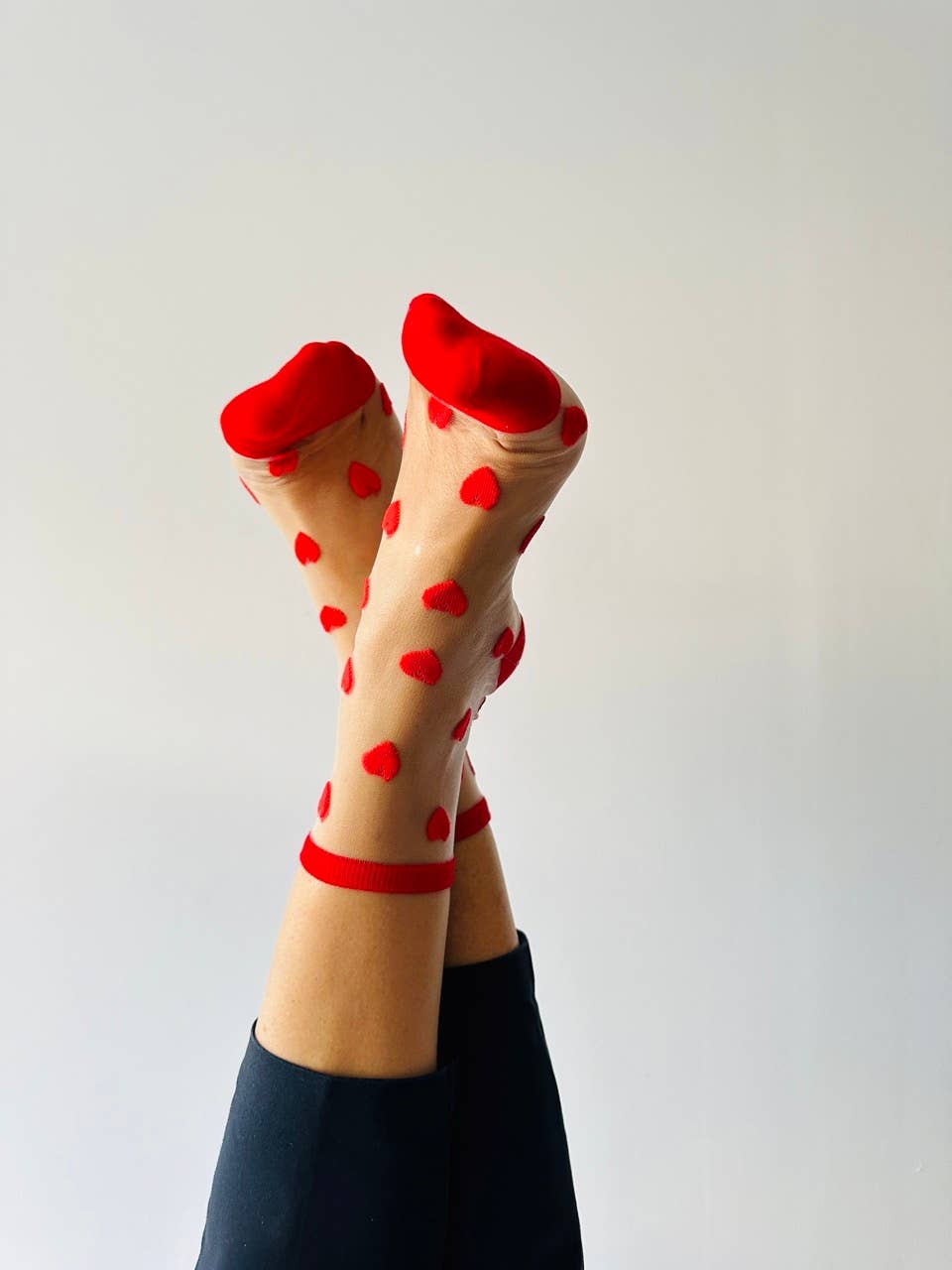 sockette  with red hearts