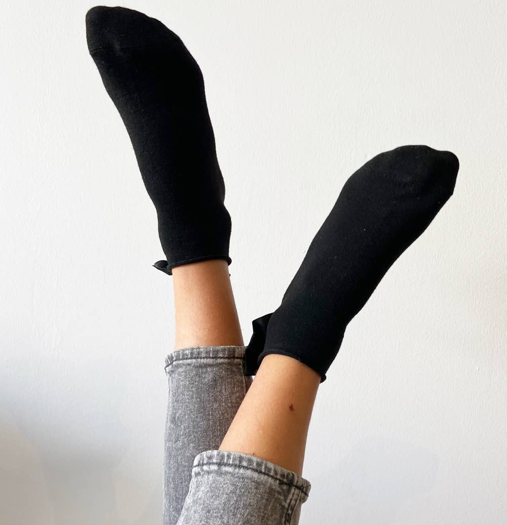 Sockette Black with a Bow