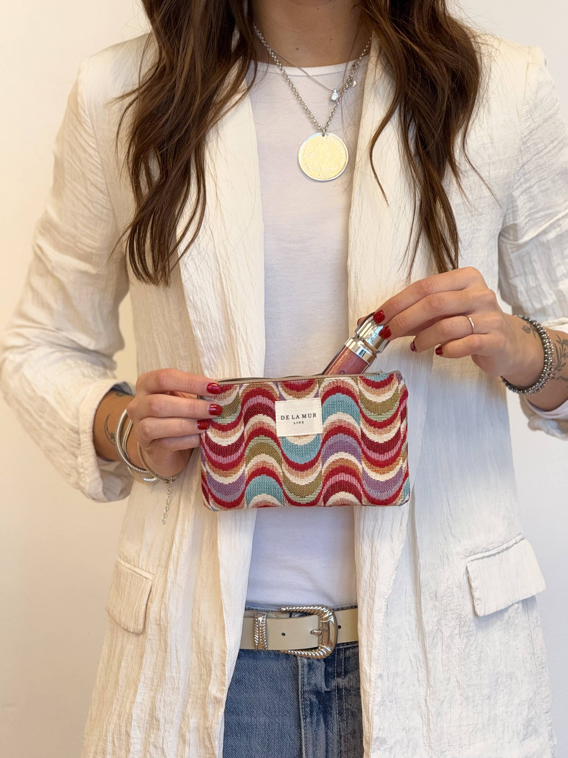 DE LA MUR LINE US Inc - Small Makeup Bag / Coin Purse Queen