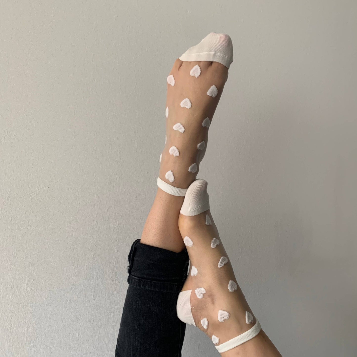 sockette transparent socks with white hearts