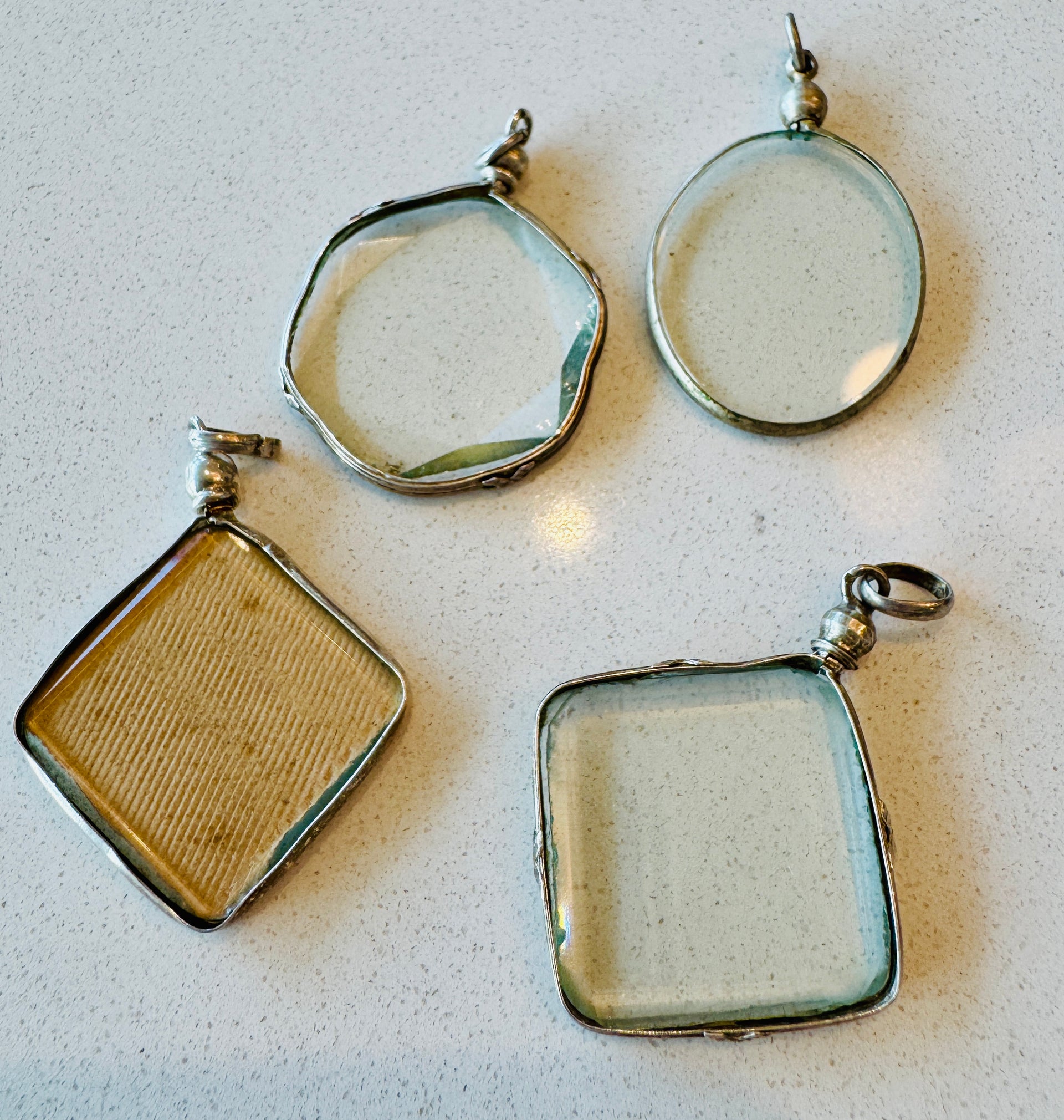 French Screw top Crystal locket in Silver