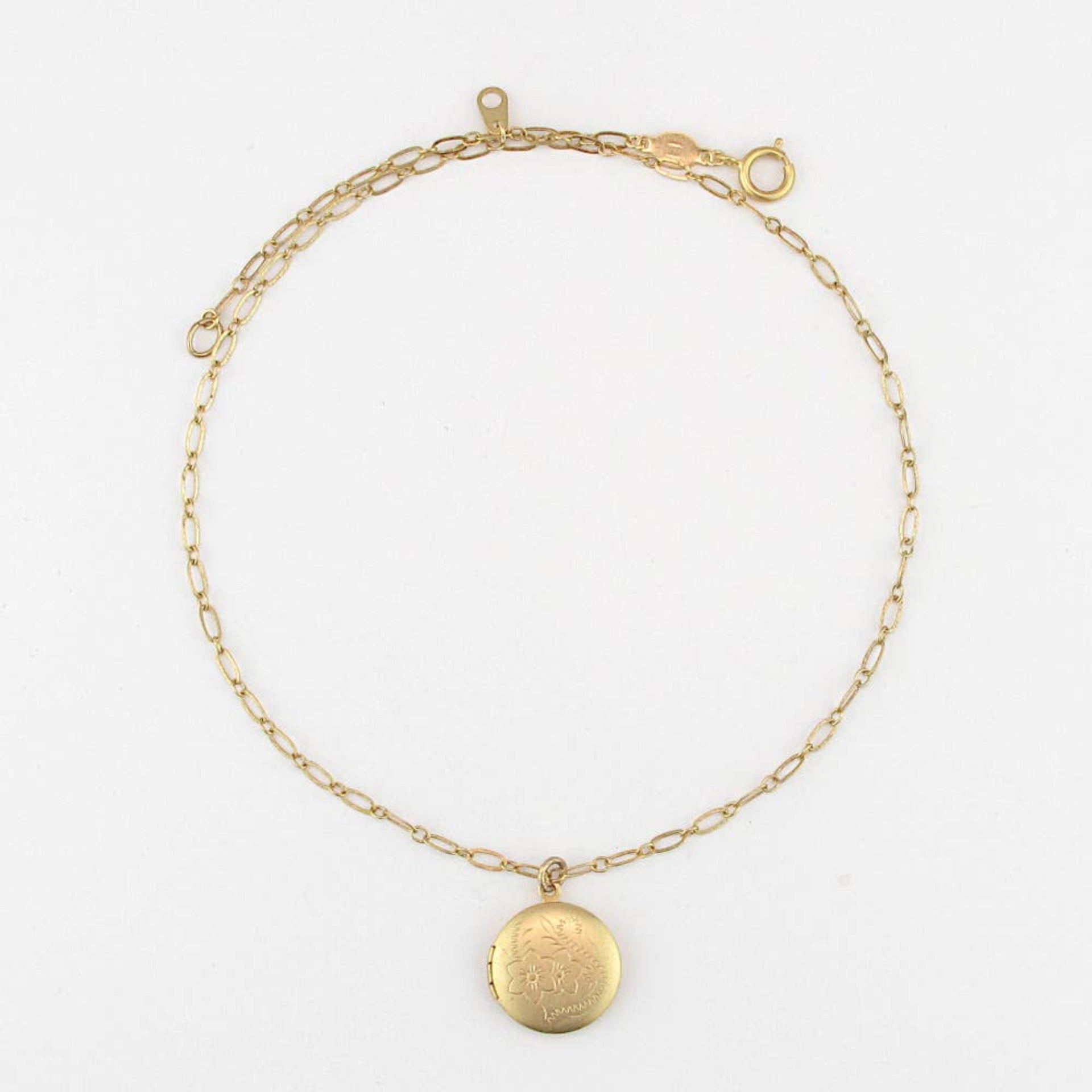 La Vie Parisienne Sweet Pea Locket Necklace