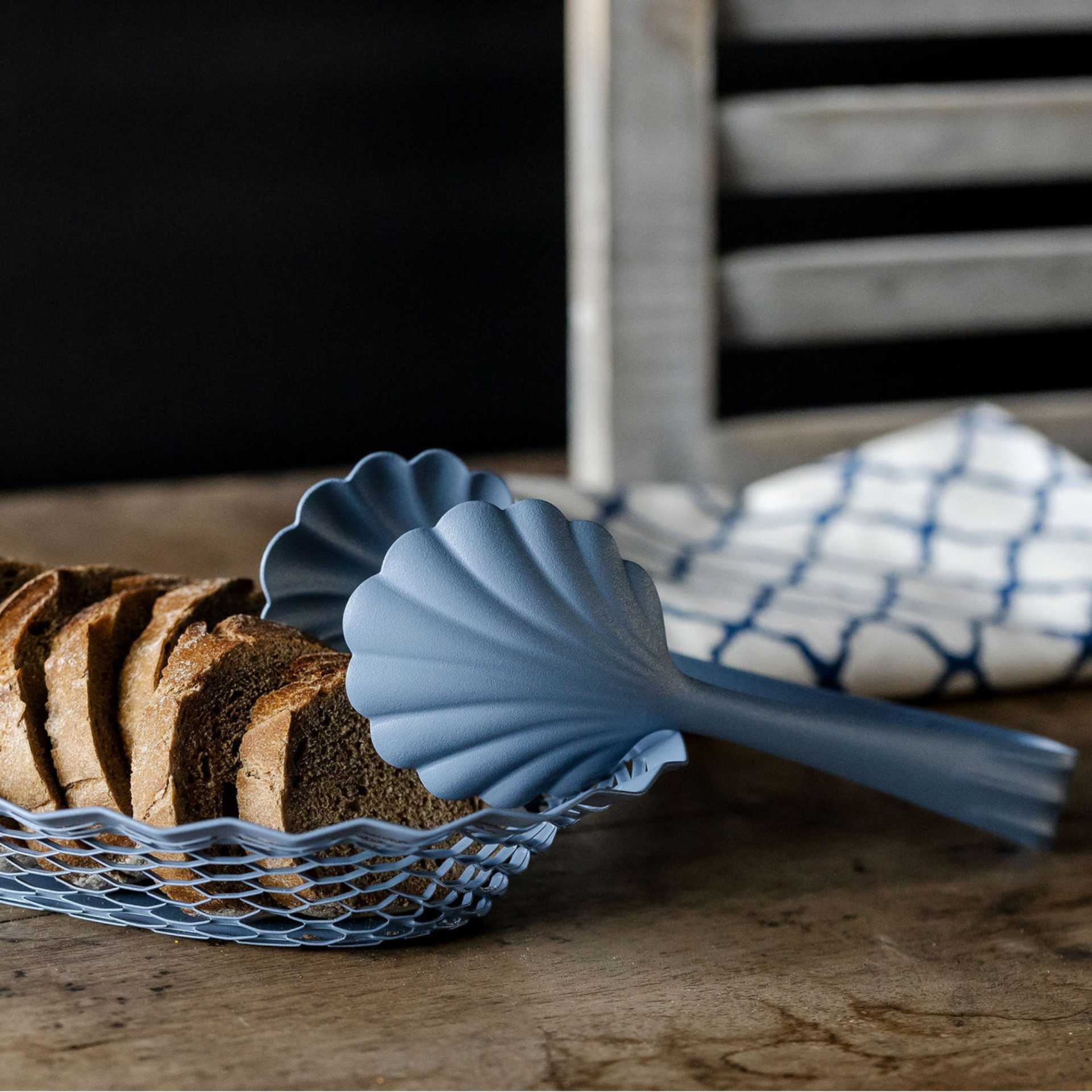 Oval Metal Food Basket and Tongs - Blue