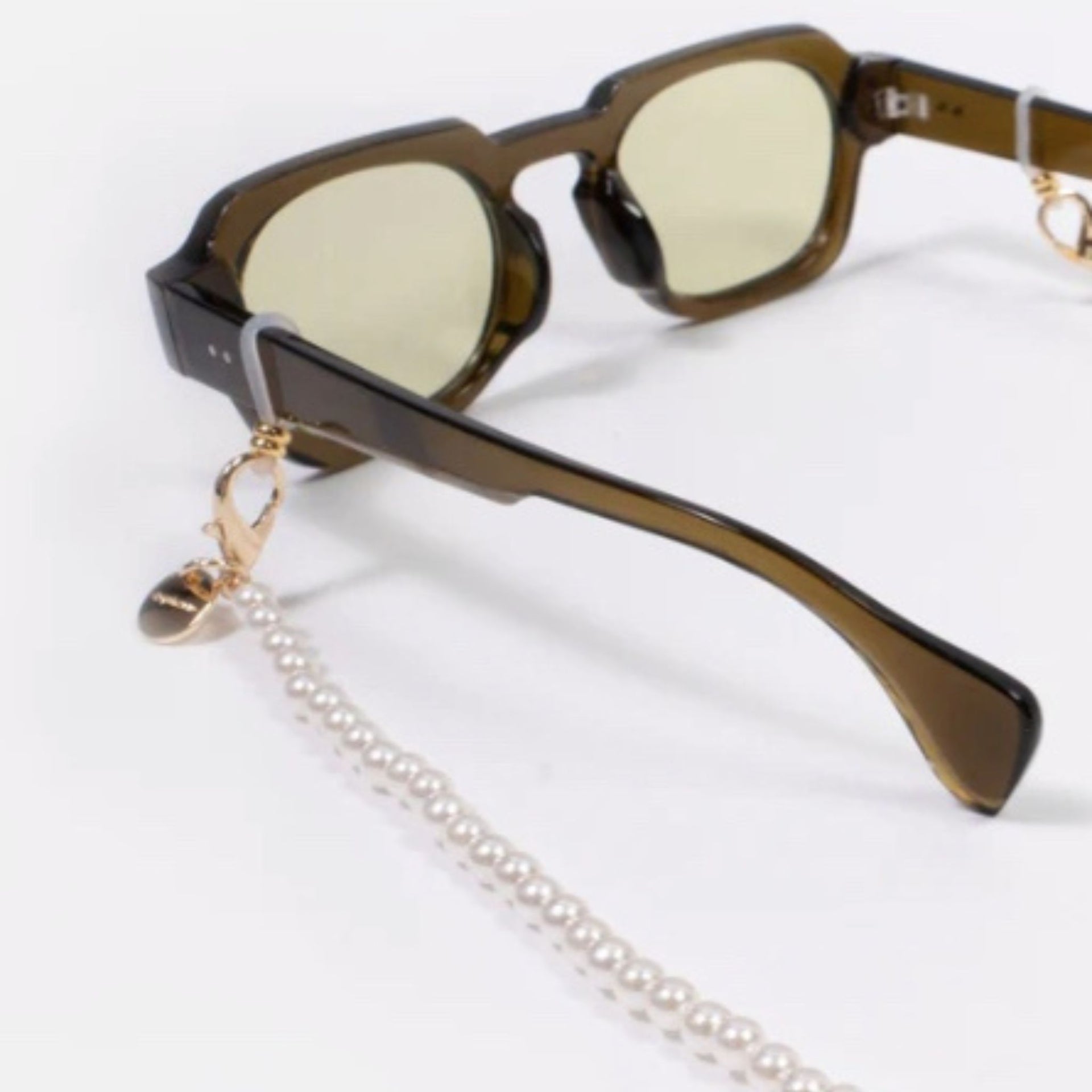 La Coque Francaise Amalya Eyeglass Chain - Pearl