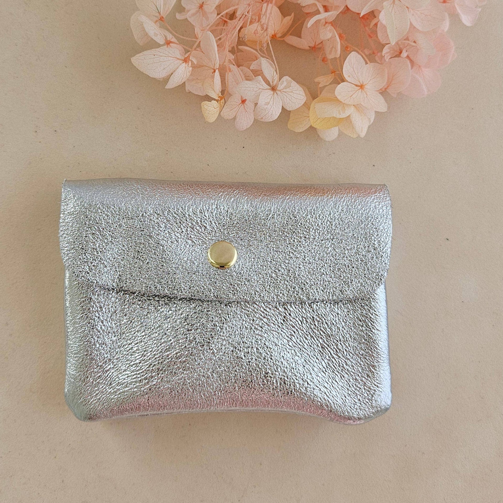 Royal Marais Metallic Leather Kangoo Wallet - Silver