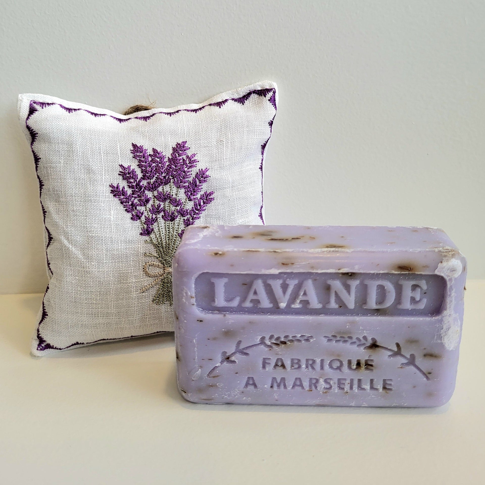 Savon de Marseille Provence Lavender Soap