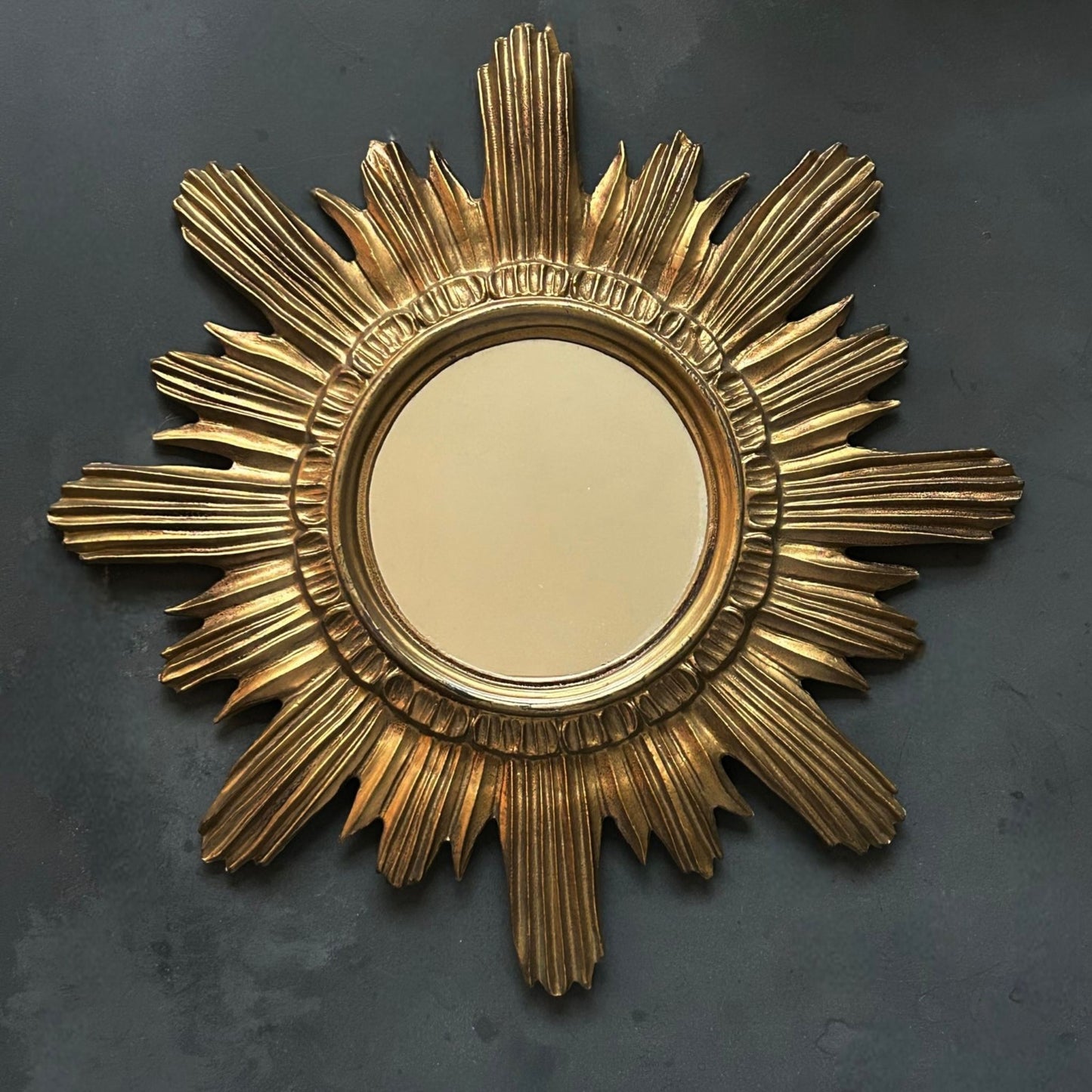 Starburst mirror - From Paris