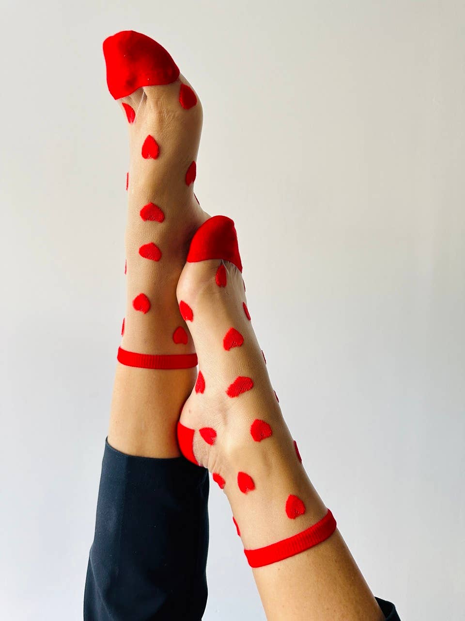 sockette  with red hearts