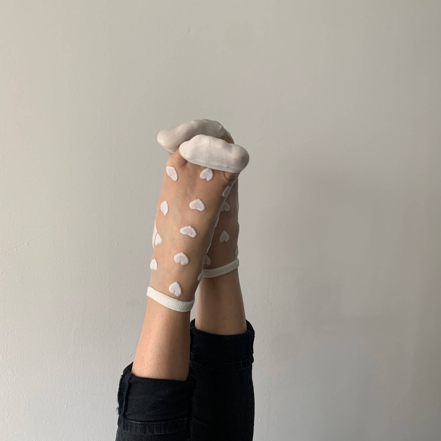 sockette transparent socks with white hearts