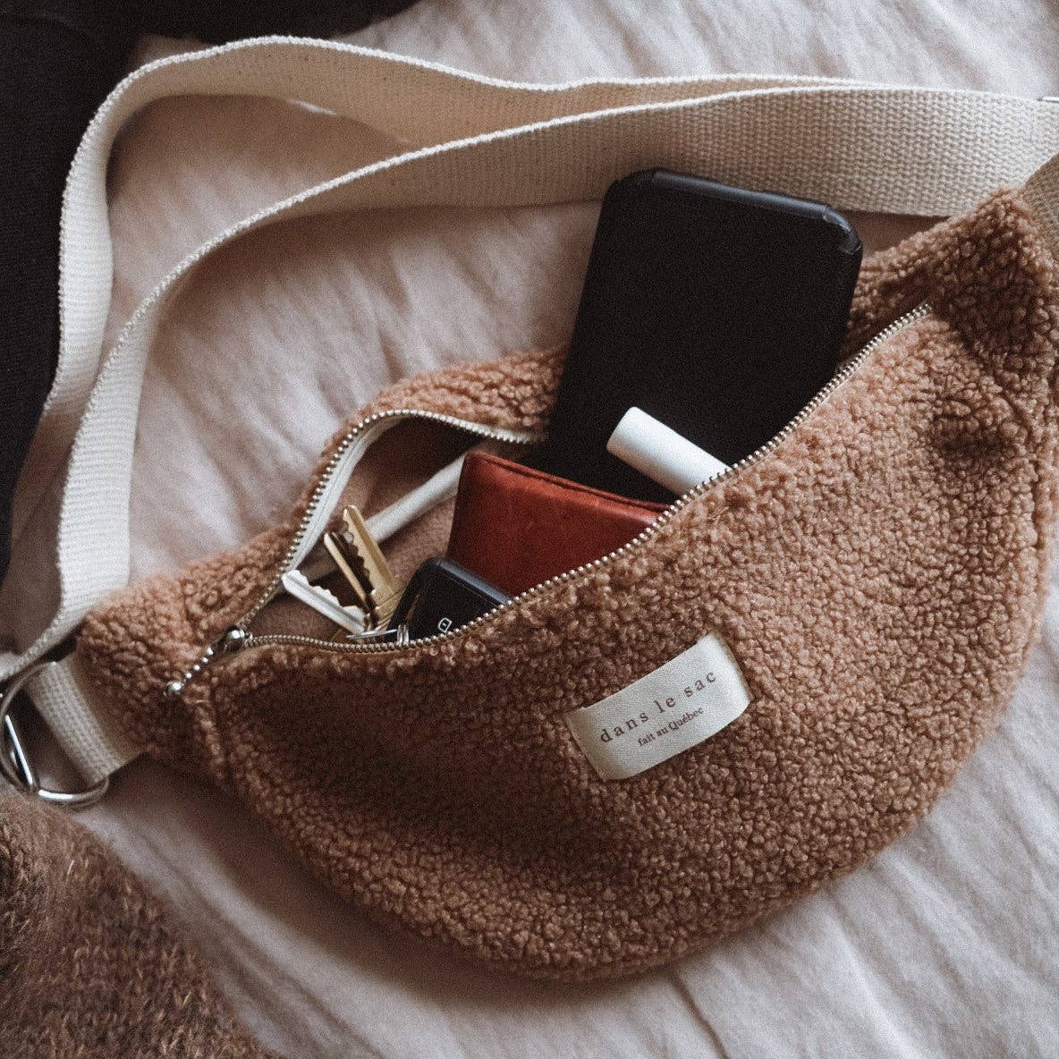 Teddy belt bag: Coffee