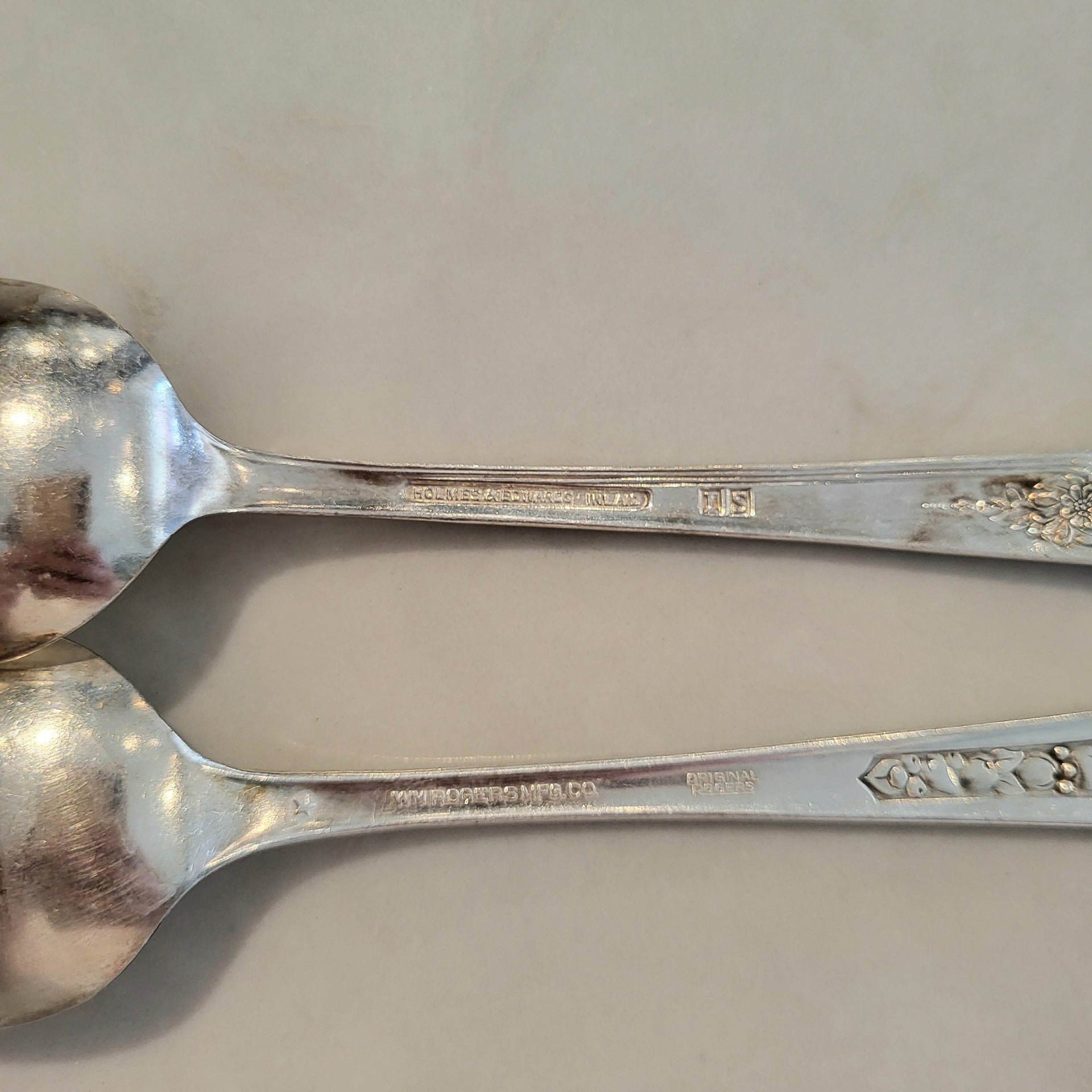 1903 American Silver Plated Set of 4 Large Spoons
