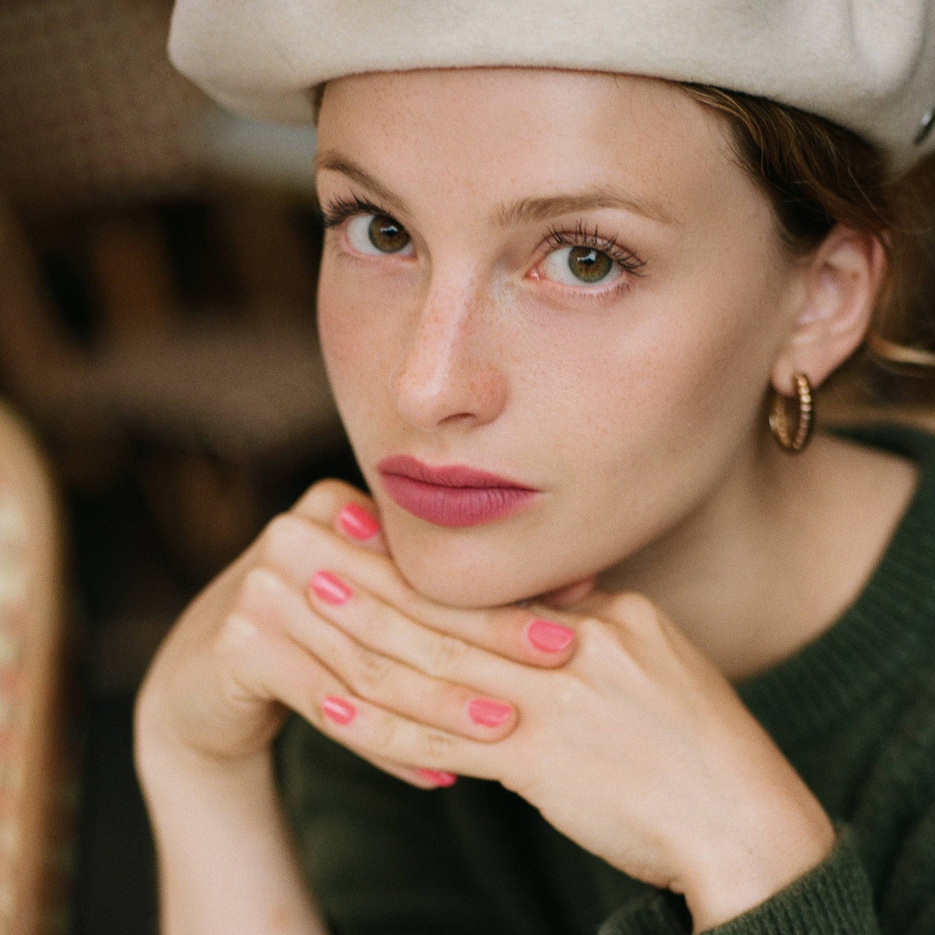 Yolaine - Camelia Red Mousse - Velvet Lipstick