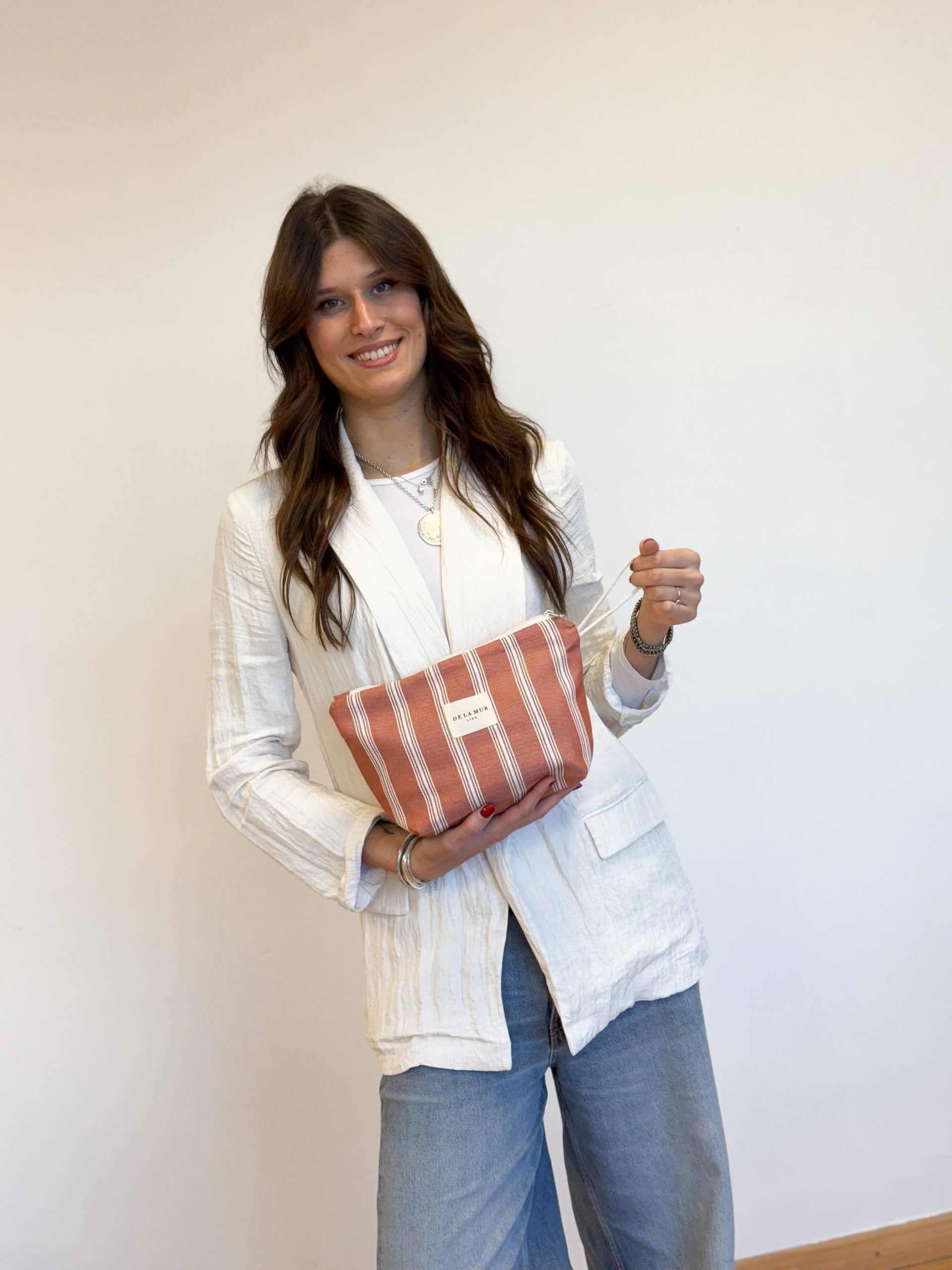 DE LA MUR LINE US Inc - Makeup Bag Mineo