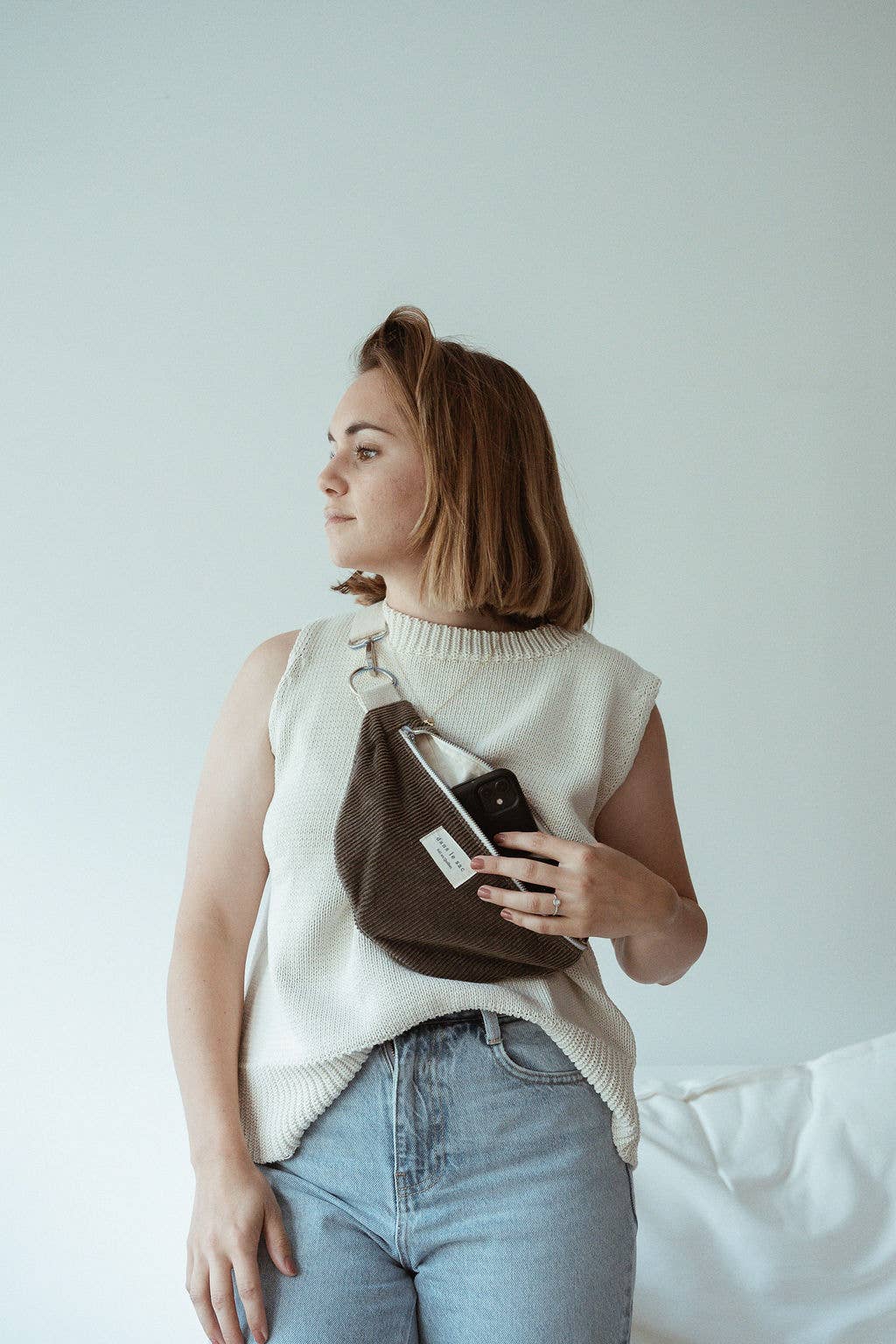 Corduroy belt bag: Vanilla