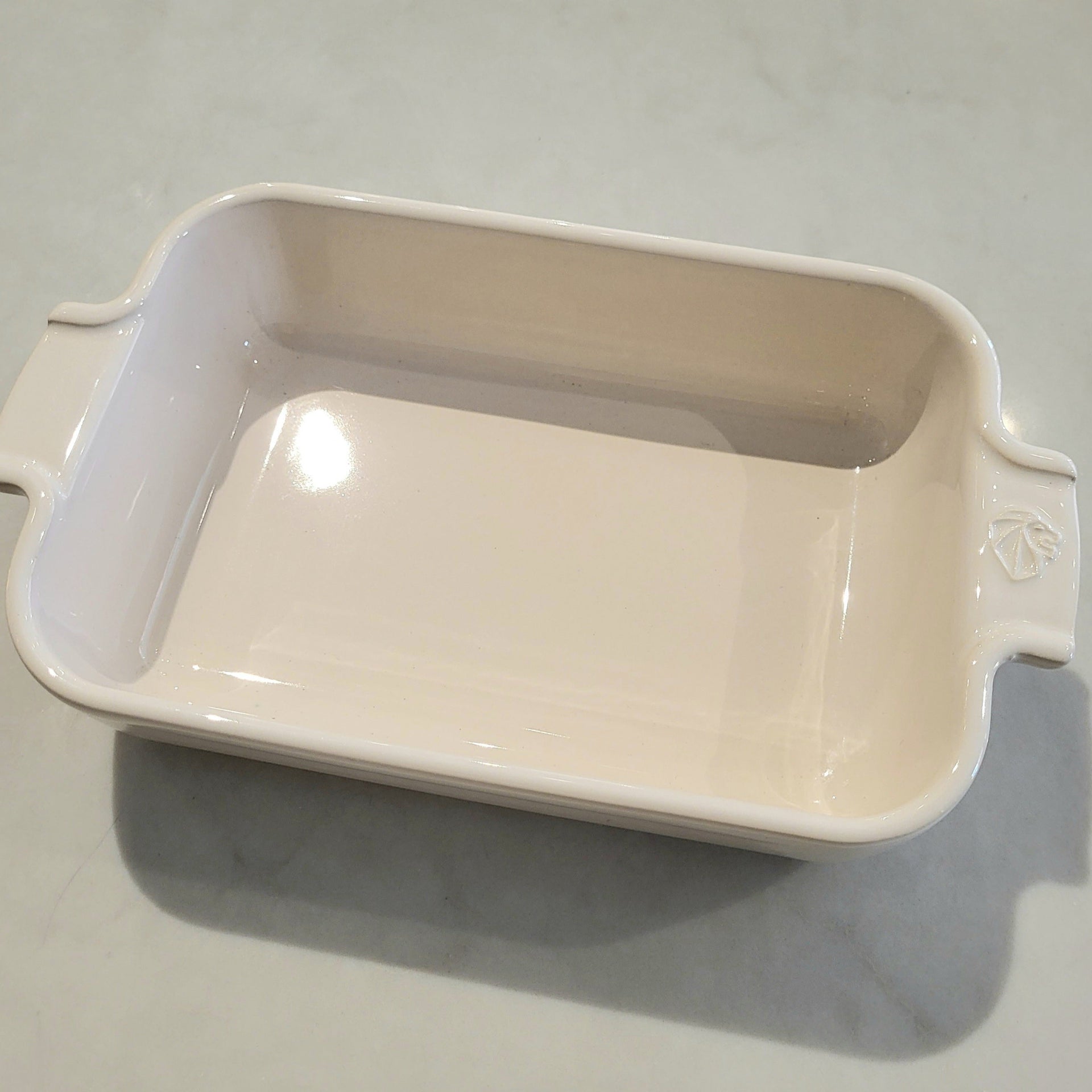 Peugeot Appolia Rectangular Baker - Ecru 8"
