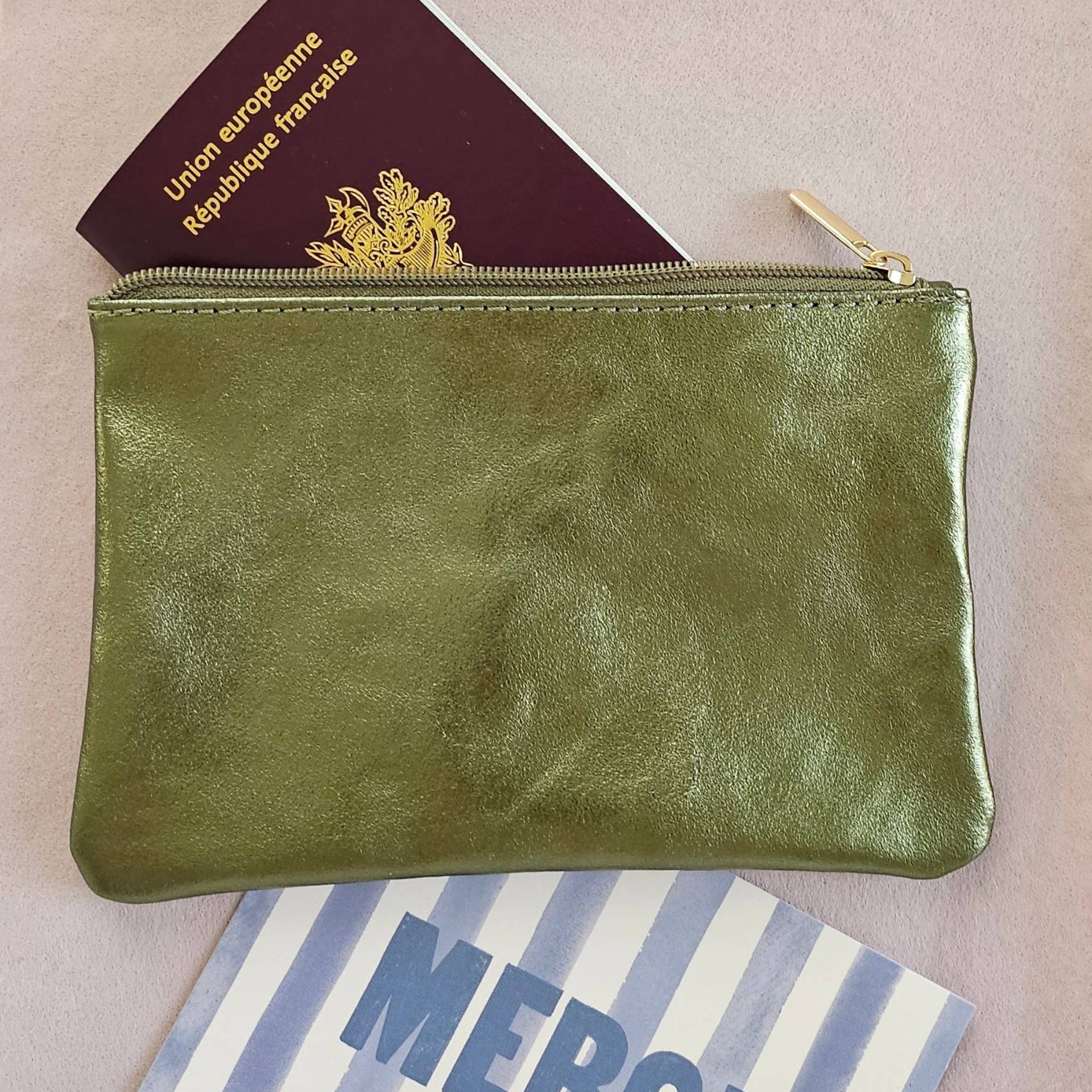 Royal Marais Leather Pouch With Zip - Noir