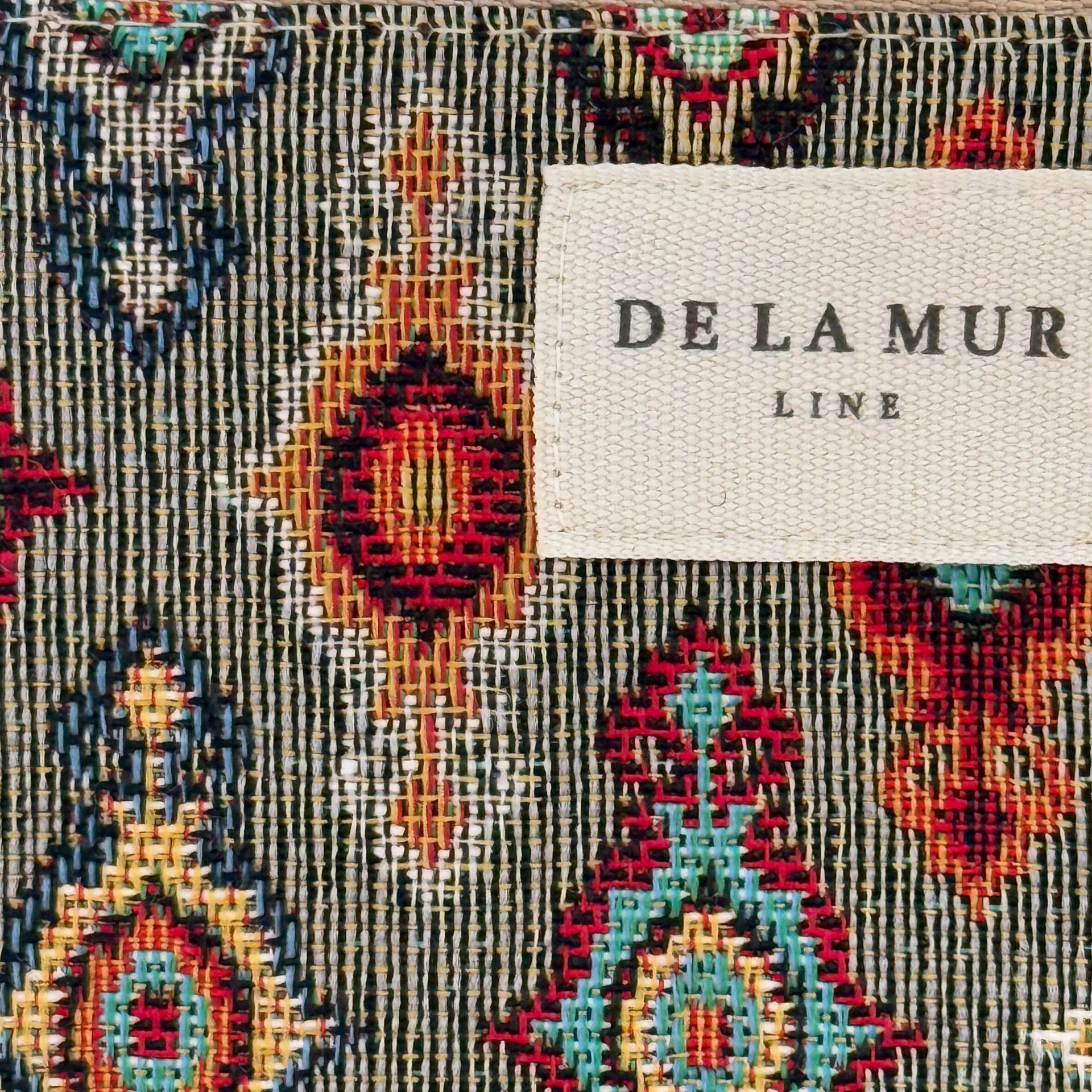 DE LA MUR - Small Makeup Bag / Coin Purse Trigo