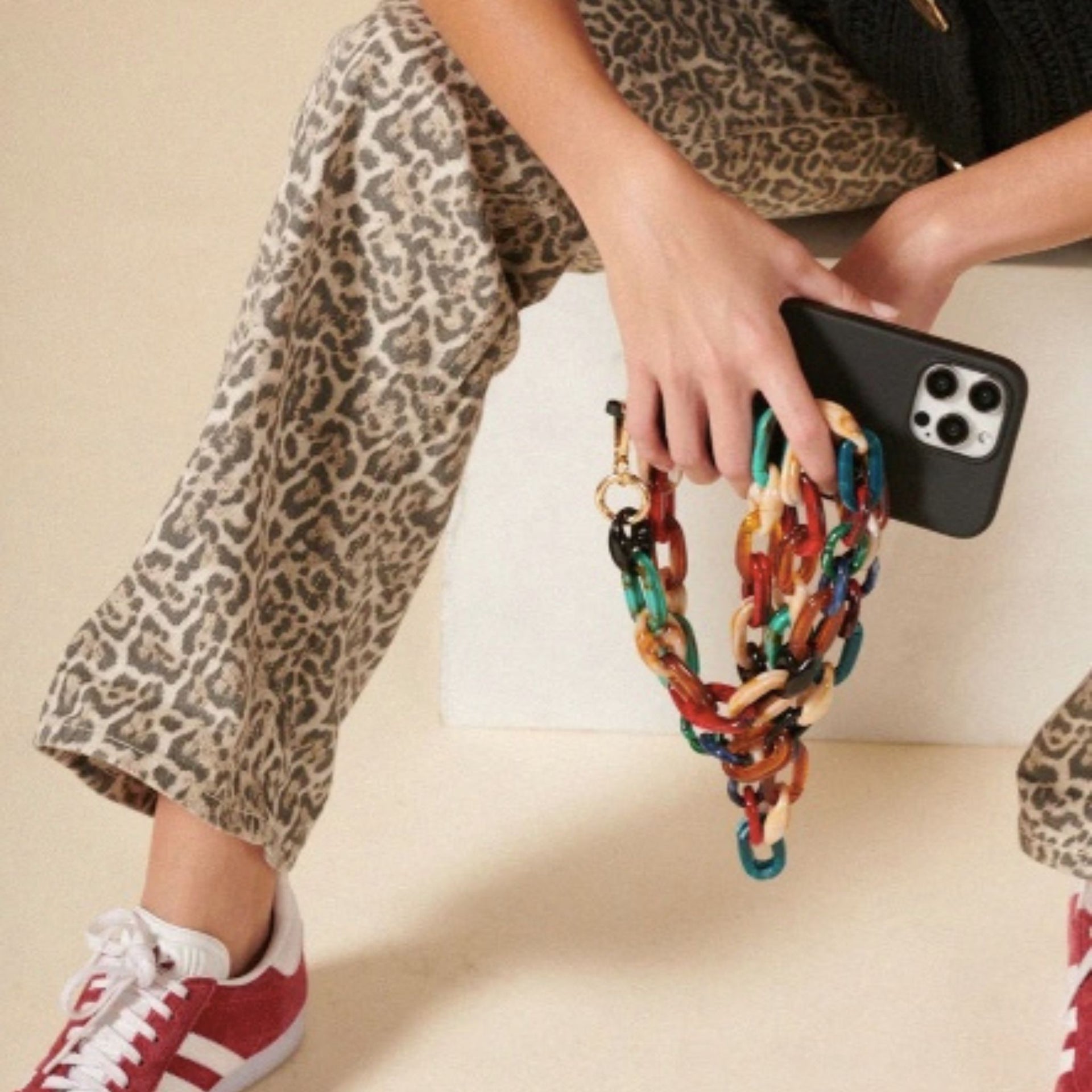 La Coque Francaise Ambre Phone Chain - Multicolour