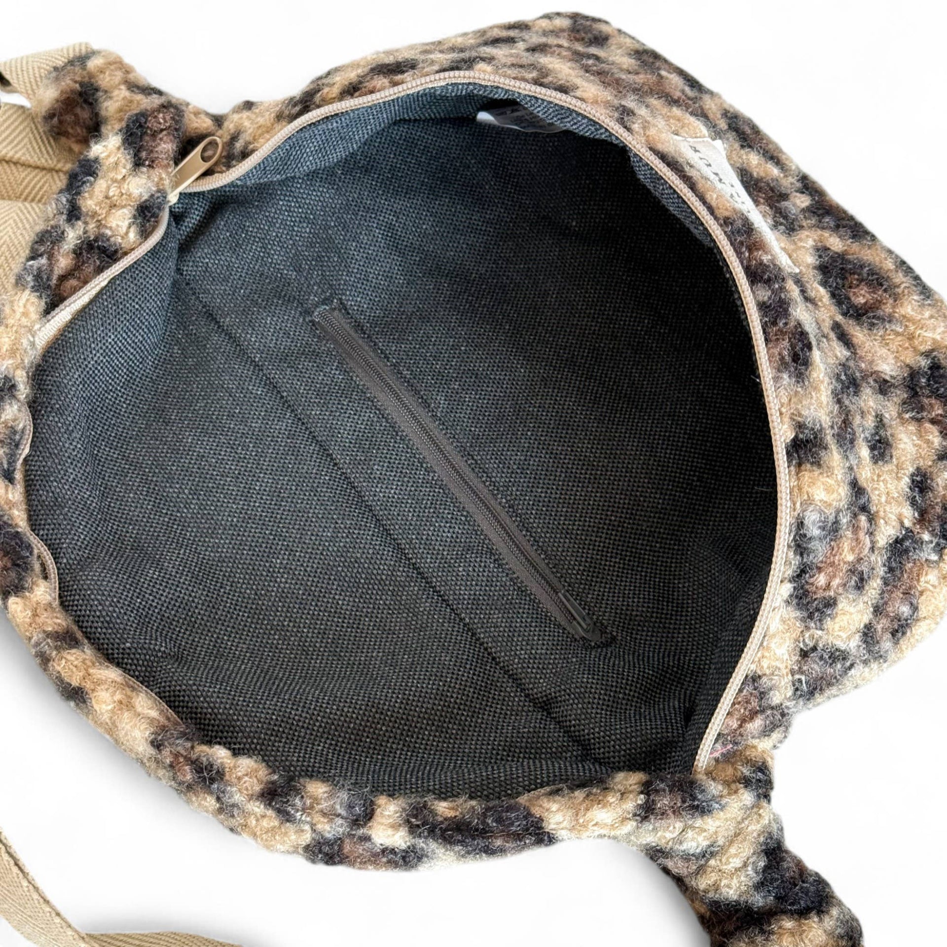 DE LA MUR - Fanny Pack Pardo