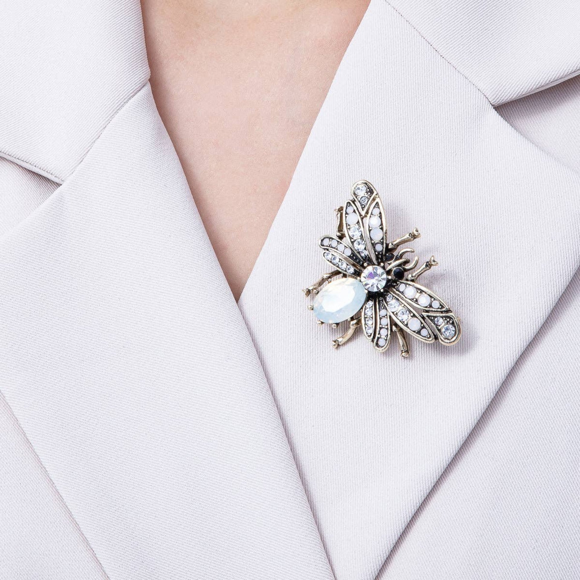 Fly Insect Pin Brooch - Silver