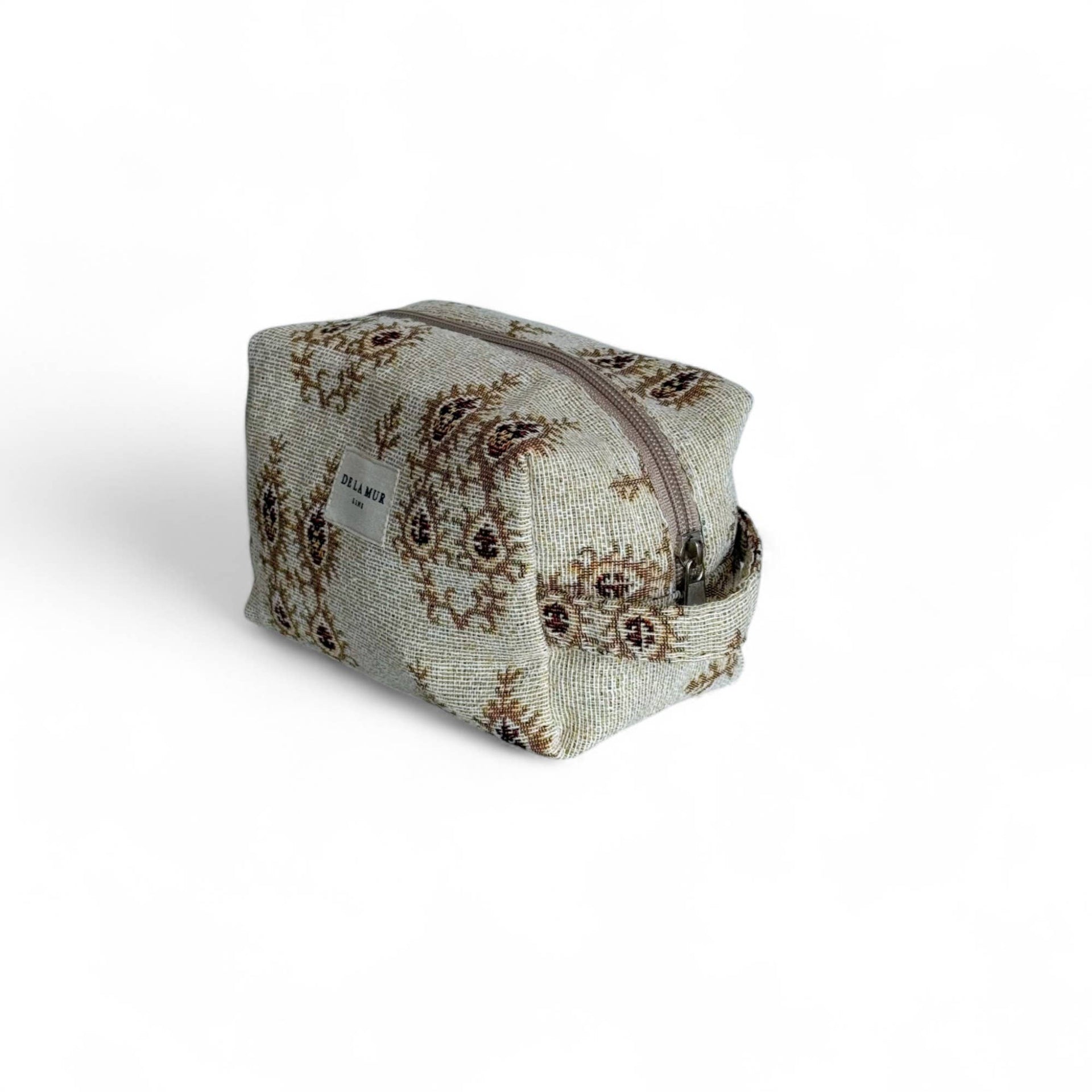 DE LA MUR LINE - Squared Makeup Bag Pluma